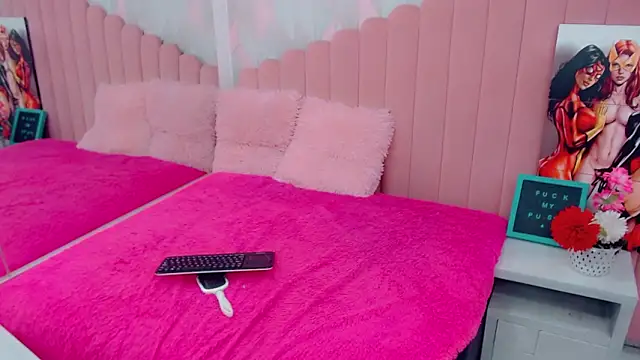 Snapshot of party_girl_skiny chatting on 02/02/26, 04:44 party girl skiny online show from 02/02/26, 04:44