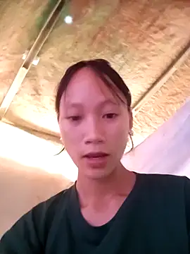 minachao- online show from 10/31/25, 03:07