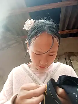 minachao- online show from 12/17/25, 02:06