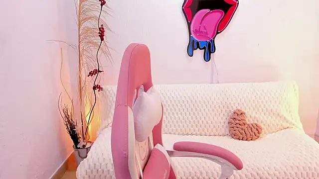 EmmaMyers1 online show from 11/05/25, 11:16