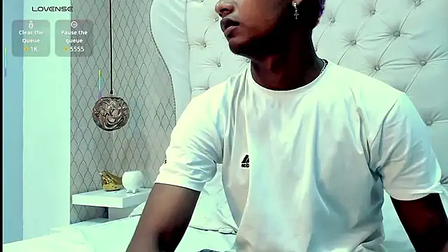 Snapshot of MorenitoDigno chatting on 01/10/26, 06:42 MorenitoDigno online show from 01/10/26, 06:42