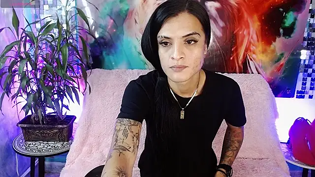 Snapshot of ZAMMIRA chatting on 06/13/26, 11:41 ZAMMIRA online show from 06/13/26, 11:41