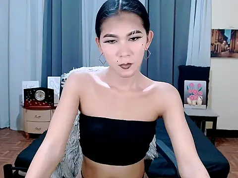 Alicia Morei online show from 10/13/25, 04:01