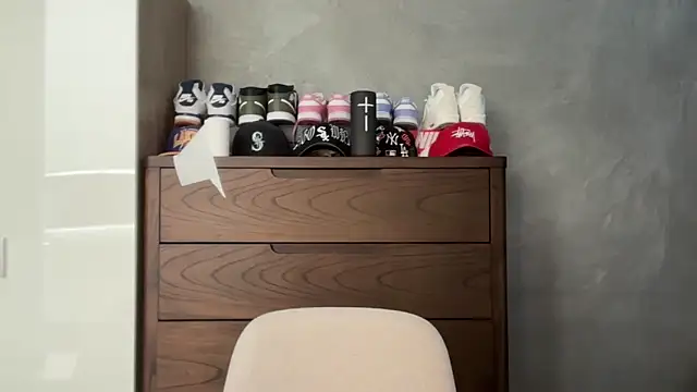 itssosierra online show from 04/01/26, 01:28