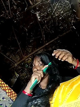 Cutsedi3 online show from 11/04/25, 09:47