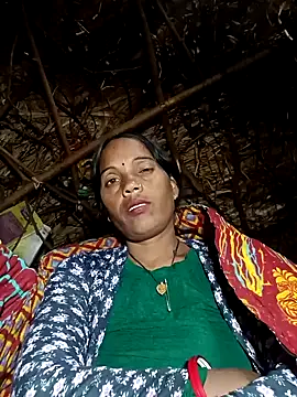 Cutsedi3 online show from 11/07/25, 11:27