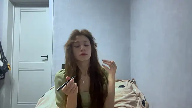 WildPeachh online show from 11/10/25, 06:18