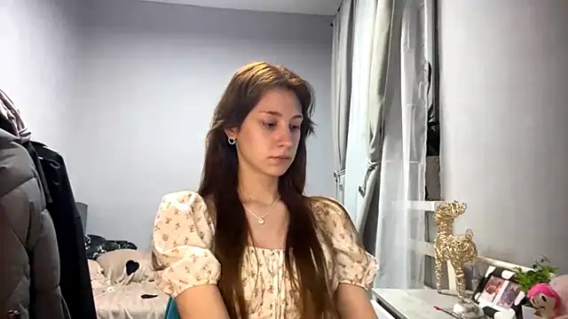 WildPeachh online show from 11/17/25, 07:08