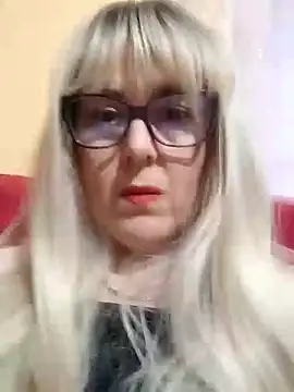 Amelialove42 online show from 11/05/25, 02:17