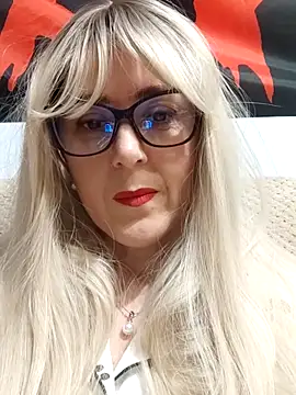 Amelialove42 online show from 11/28/25, 02:42