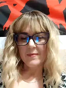 Amelialove42 online show from 02/16/26, 09:00