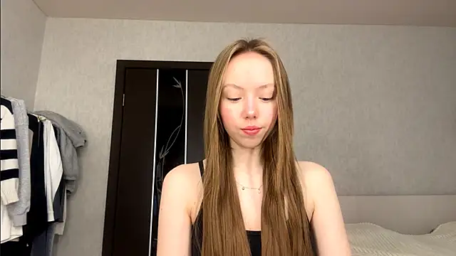 Snapshot of AntoniaMoravick chatting on 12/15/25, 07:12 AntoniaMoravick online show from 12/15/25, 07:12