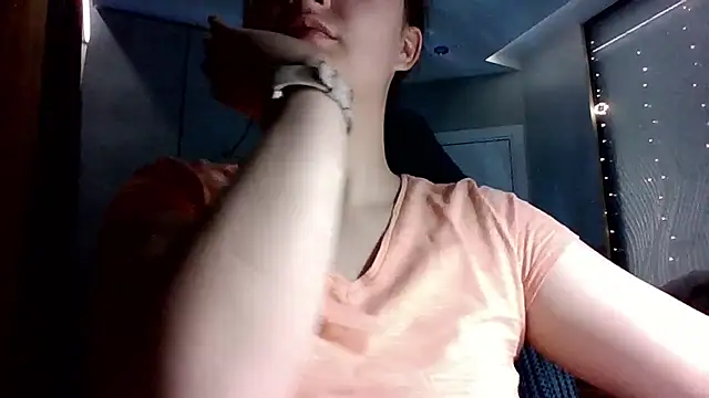 MoodieMira online show from 11/06/25, 07:26