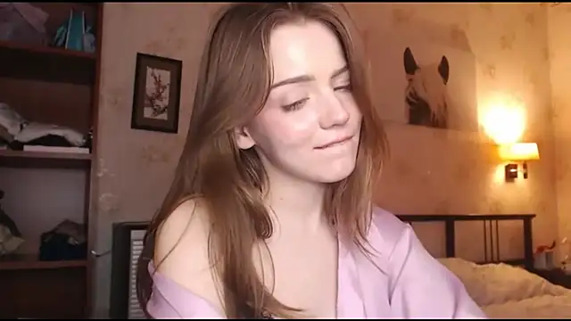 Snapshot of Olivia_Mensy chatting on 10/12/25, 08:30 Olivia Mensy online show from 10/12/25, 08:30