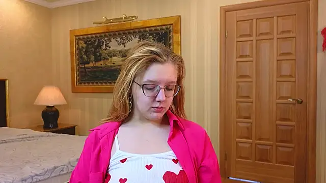 AlinaAldrete online show from 11/15/25, 08:00