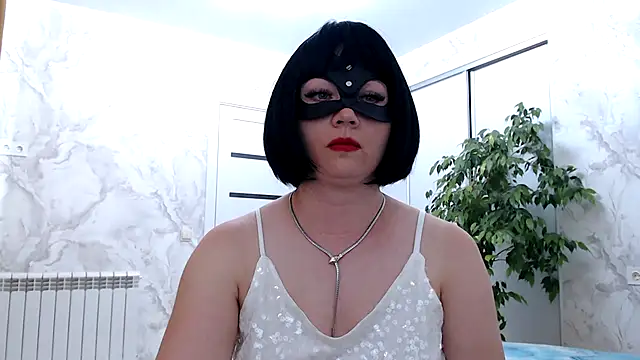Snapshot of Julia_your_Sweet chatting on 07/20/26, 02:30 Julia your Sweet online show from 07/20/26, 02:30