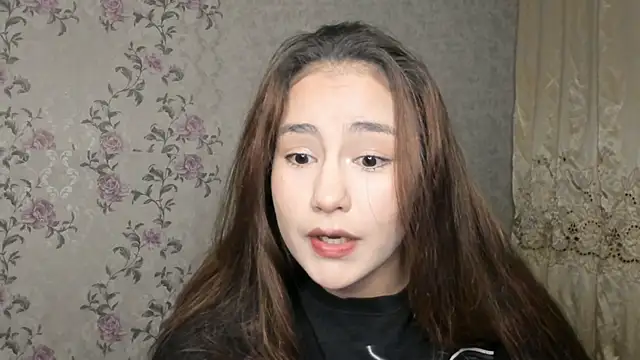 Snapshot of rinadream chatting on 10/17/25, 09:28 rinadream online show from 10/17/25, 09:28