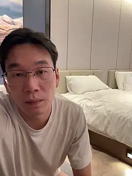 zhenzhen666 online show from 11/09/25, 01:42