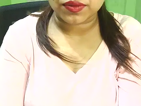 Snapshot of Kiara_pari chatting on 10/19/25, 09:59 Kiara pari online show from 10/19/25, 09:59