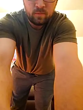 dakotafail92 online show from 11/30/25, 06:50