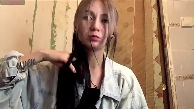 ArianeBhayani online show from 10/09/25, 09:13