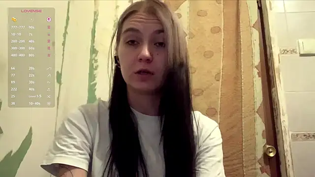 ArianeBhayani online show from 10/11/25, 10:08