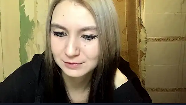 ArianeBhayani online show from 10/25/25, 08:47