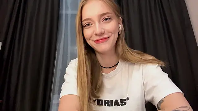 EvaPeace online show from 10/15/25, 06:52