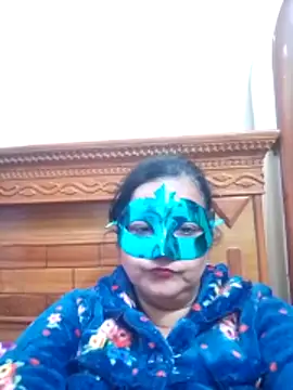 Honey-26 online show from 12/19/25, 02:02