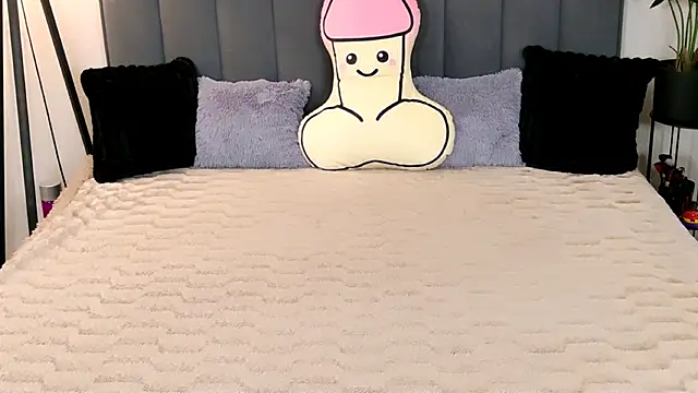 BaileeLynn online show from 06/10/26, 11:42