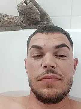 Alexszader36 online show from 10/22/25, 06:51