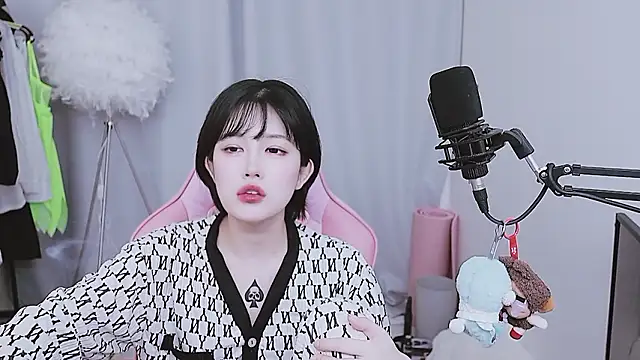 MISA 02 online show from 04/25/26, 02:58