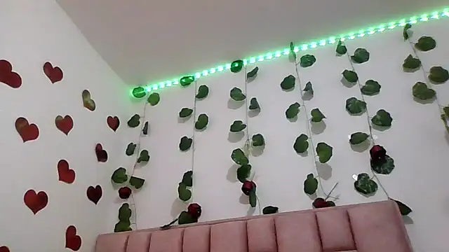 abby moss 2 online show from 03/24/26, 12:43