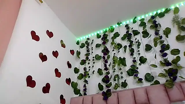 abby moss 2 online show from 04/19/26, 06:10