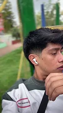 Jacovo2002 online show from 10/25/25, 06:57