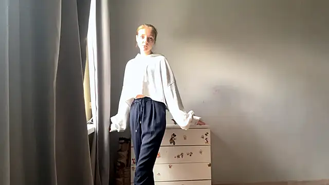 Snapshot of _petaI chatting on 10/10/25, 06:01 petaI online show from 10/10/25, 06:01