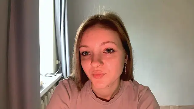 Snapshot of _petaI chatting on 10/24/25, 06:10 petaI online show from 10/24/25, 06:10