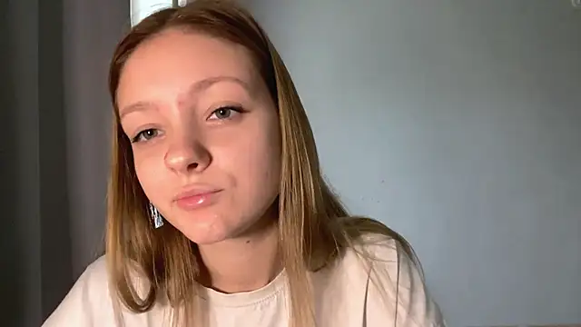 Snapshot of _petaI chatting on 11/10/25, 06:23 petaI online show from 11/10/25, 06:23