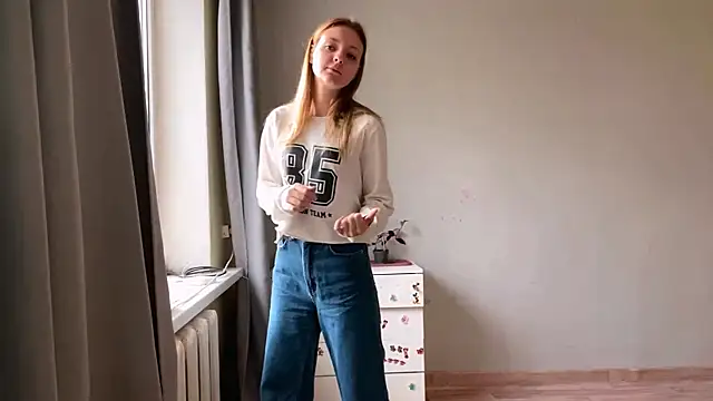 Snapshot of _petaI chatting on 11/18/25, 06:07 petaI online show from 11/18/25, 06:07