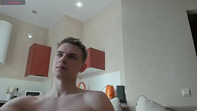 MIKE GOD19 online show from 04/14/26, 06:41