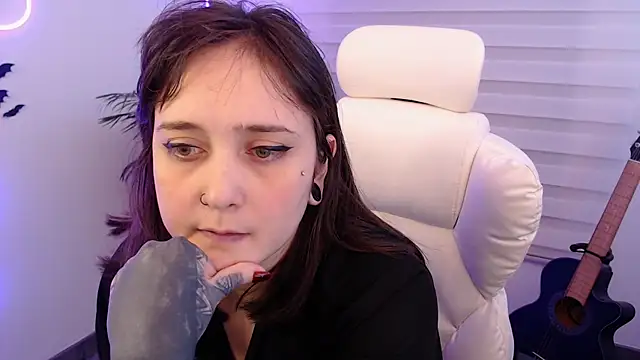 Fallenag666 online show from 11/23/25, 01:49