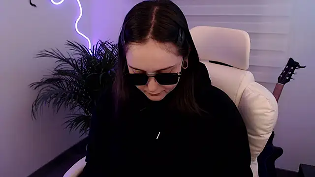 Fallenag666 online show from 11/30/25, 05:00