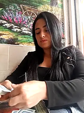 Snapshot of solerpamela chatting on 10/16/25, 04:52 solerpamela online show from 10/16/25, 04:52
