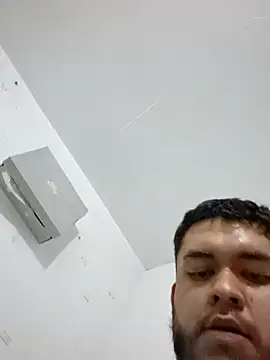 Snapshot of rich_ryx chatting on 12/15/25, 06:06 rich ryx online show from 12/15/25, 06:06