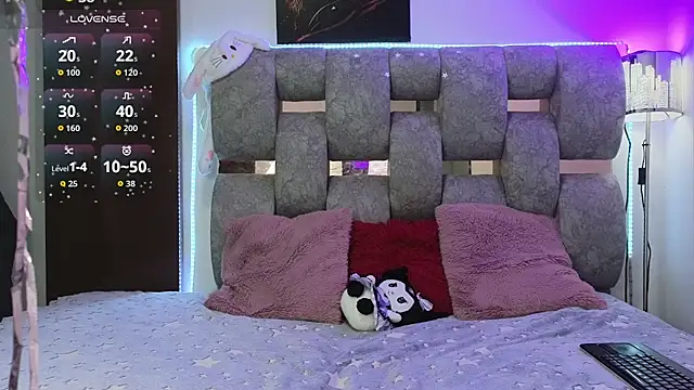 alix kitty online show from 03/28/26, 10:20