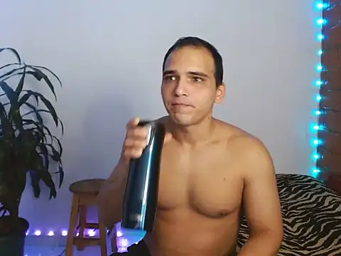 Maax3023 online show from 10/25/25, 01:07