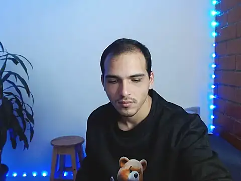 Maax3023 online show from 11/06/25, 06:31