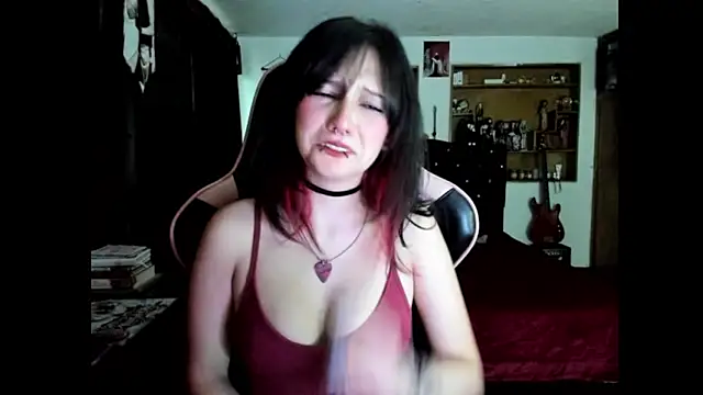 Maki Zein  online show from 04/02/26, 11:13