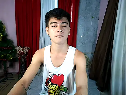 boy raphael online show from 10/15/25, 04:12