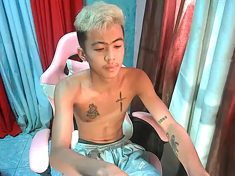 boy raphael online show from 02/25/26, 12:20